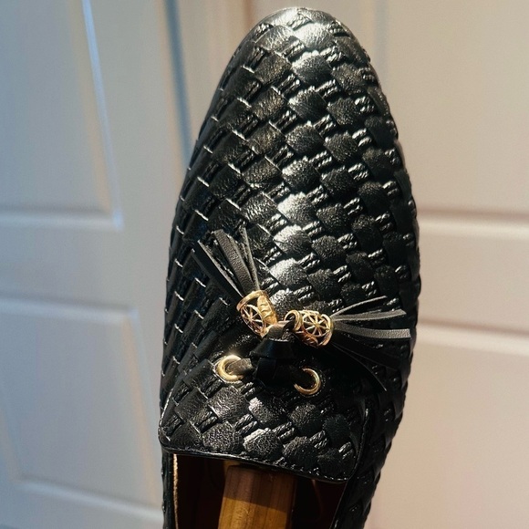 JITAI Black Gold Medal Tassel Loafers. - Picture 3 of 9